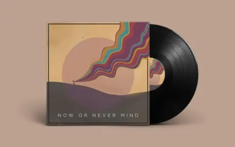 Schallplatte mit Cover-Artwork für ein Indie-Label. Eine kleine Figur hält ein buntes Band, das sich in den Himmel windet.